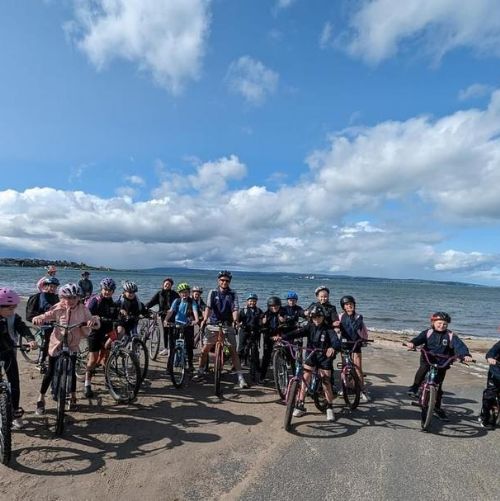 P7 pupils enjoyed cycling along the coastal path!